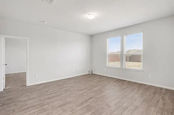 8460 Big Apple Drive, Fort Worth, TX 76179