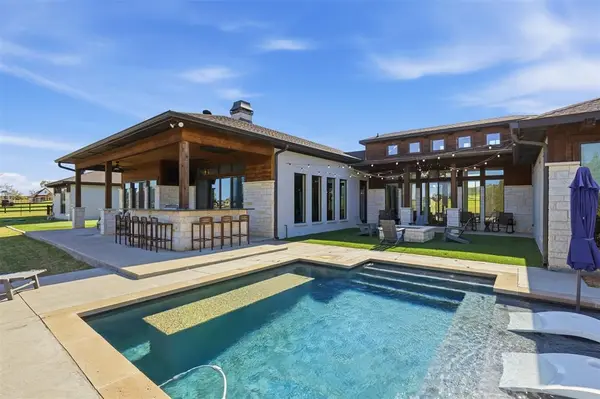 9104 Sirius Lane, Godley, TX 76044