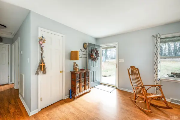 3105 Horseshoe RD, Appomattox, VA 24522