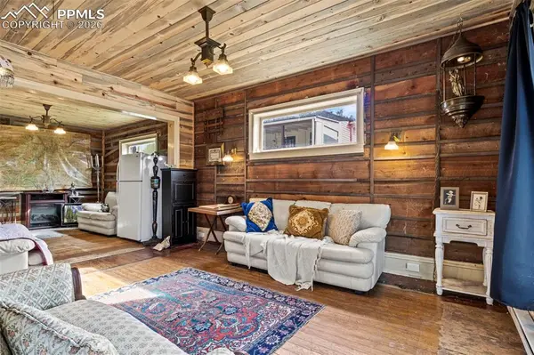 333 E Eaton AVE, Cripple Creek, CO 80813