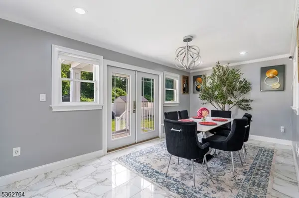 132 Parkside Rd, Plainfield City, NJ 07060