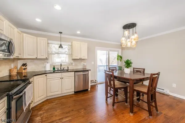 26 Ridgedale Rd, Jefferson Twp., NJ 07849