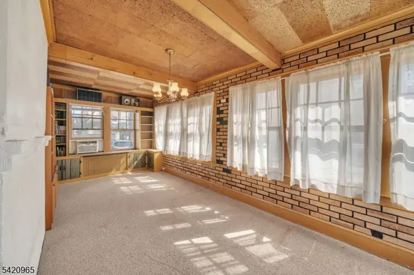 865 Livingston Rd, Elizabeth City, NJ 07208