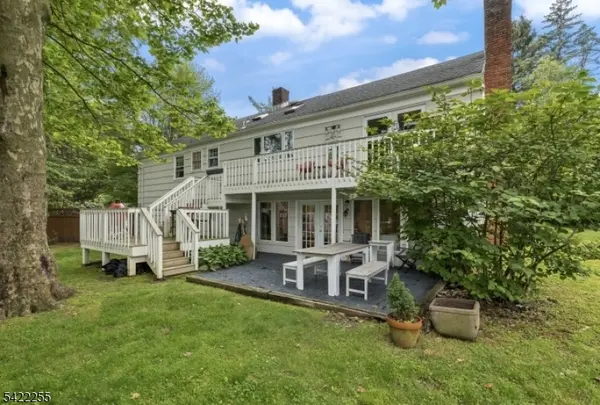 4 Jensen Ct, Chatham Twp., NJ 07928