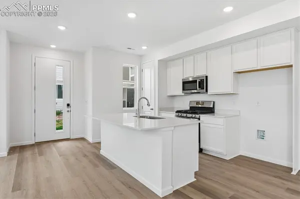 2462 Serviceberry GRV, Colorado Springs, CO 80915