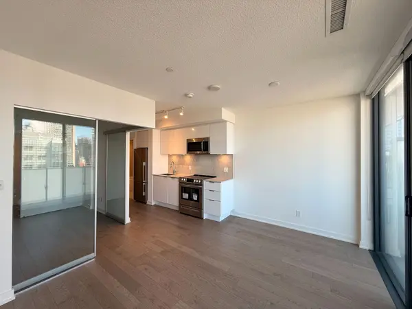 25 Richmond ST E #2114, Toronto C08, ON M5C 0A6