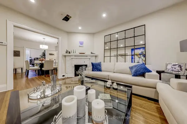 34 Haddon ST, Toronto C04, ON M5M 3M9