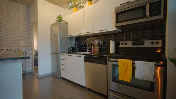 150 Sudbury ST #1014, Toronto C01, ON M6J 3S8