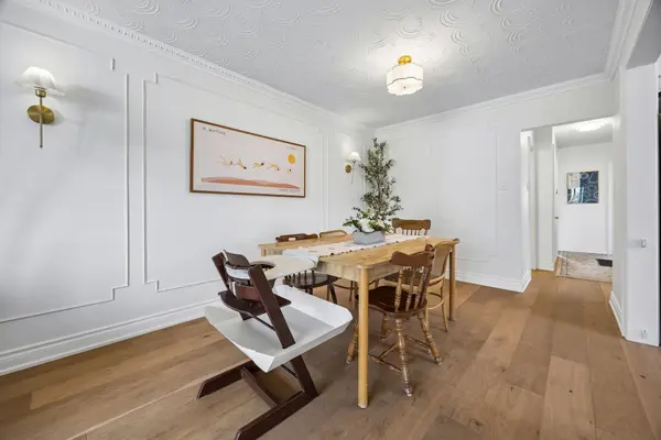 16 Ravenrock CT, Toronto C13, ON M3A 2Y9