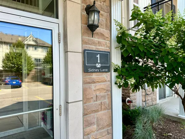 1 Sidney LN #104, Clarington, ON L1C 0C6