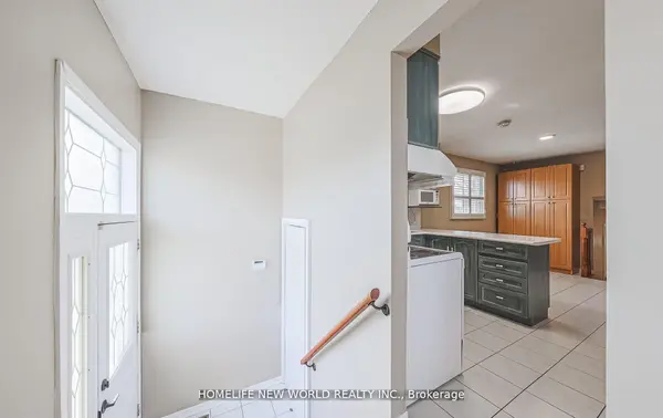 88 Braymore BLVD, Toronto E11, ON M1B 2N5