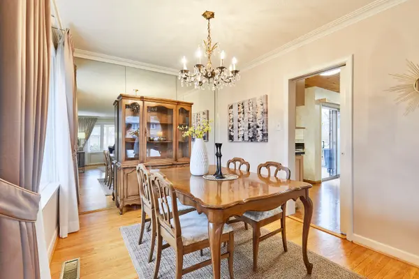 2 Somerdale SQ, Toronto E08, ON M1E 1M8