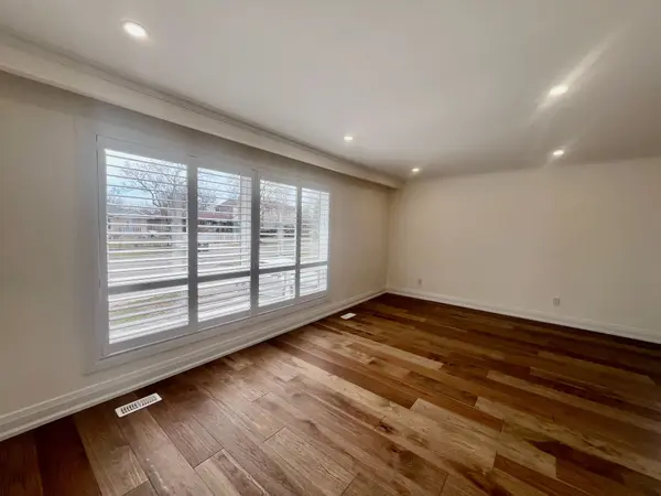 22 Frolick CRES, Toronto E09, ON M1G 3E7