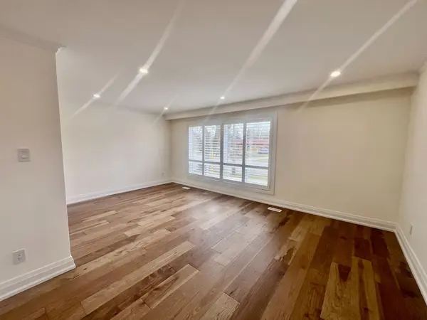 22 Frolick CRES, Toronto E09, ON M1G 3E7