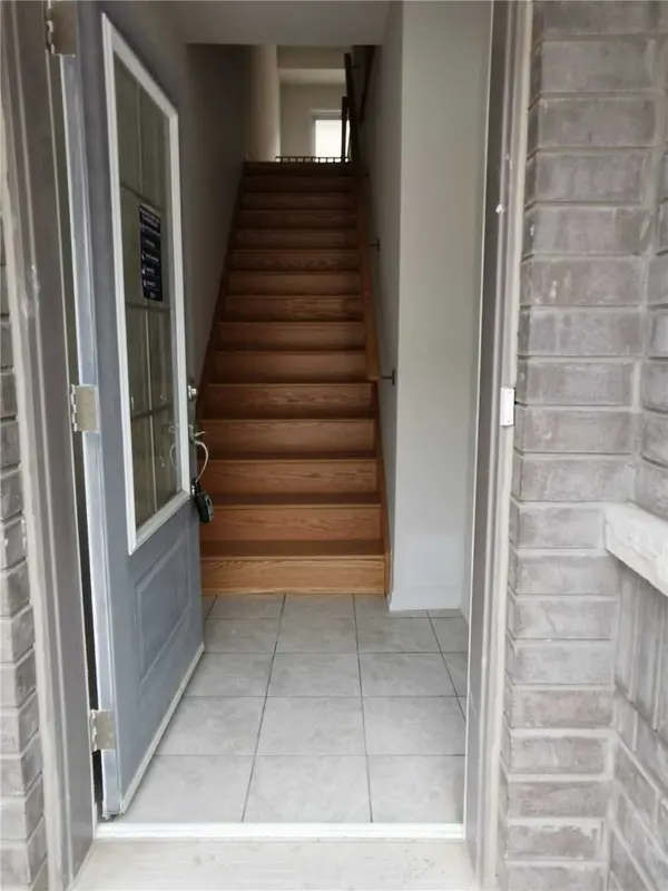 2559 Barbarolli PATH, Oshawa, ON L1L 0P9