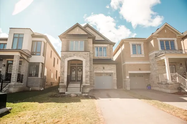 27 Ogston CRES, Whitby, ON L1P 0H3