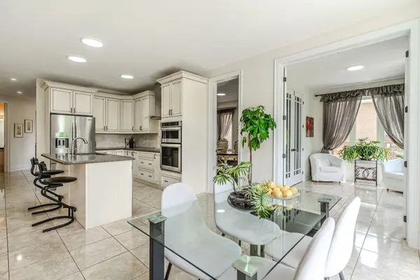 1746 Angus ST, Innisfil, ON L9S 4X2