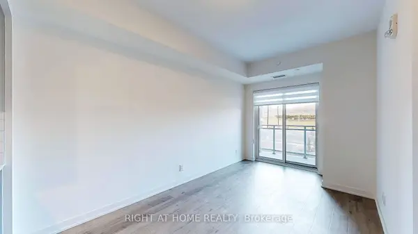 56 Lakeside TER #212, Barrie, ON L4M 7B9