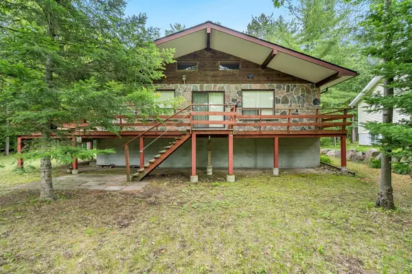 39 Rosemary RD, Tiny, ON L0L 2T0