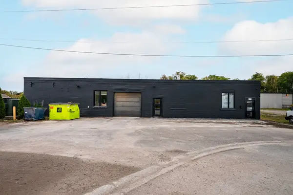 35 Haggert AVE S, Brampton, ON L6Y 2C2