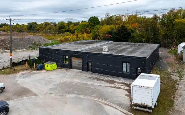 35 Haggert AVE S, Brampton, ON L6Y 2C2