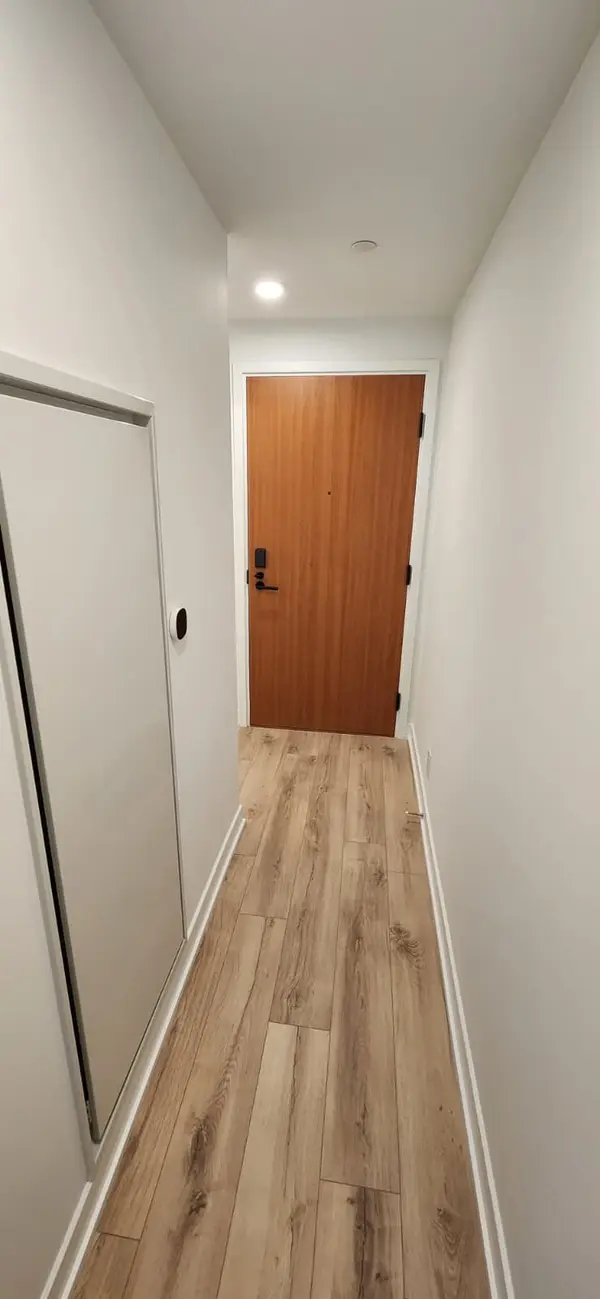 1660 Bloor ST W #1008, Toronto W02, ON M6P 1A8