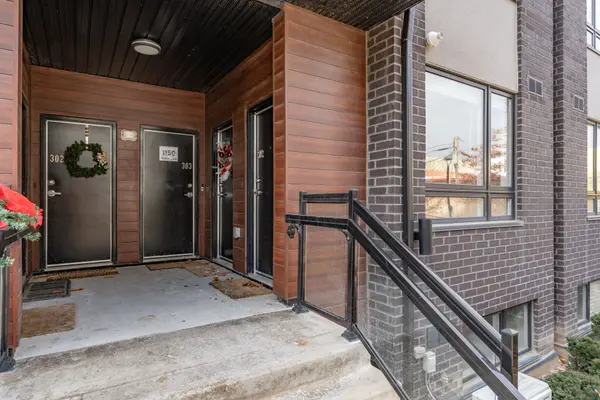 1150 Briar Hill AVE #202, Toronto W04, ON M6B 0A9