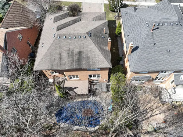 3940 Rolling Valley DR, Mississauga, ON L5L 5V9