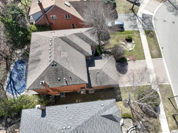 3940 Rolling Valley DR, Mississauga, ON L5L 5V9