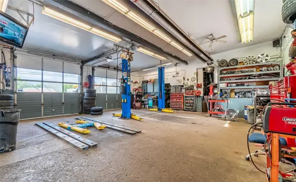 15396 Airport RD, Caledon, ON L7C 1E6