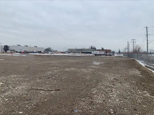 1401 Dundas ST #Opt 2, Woodstock, ON N4S 7V9