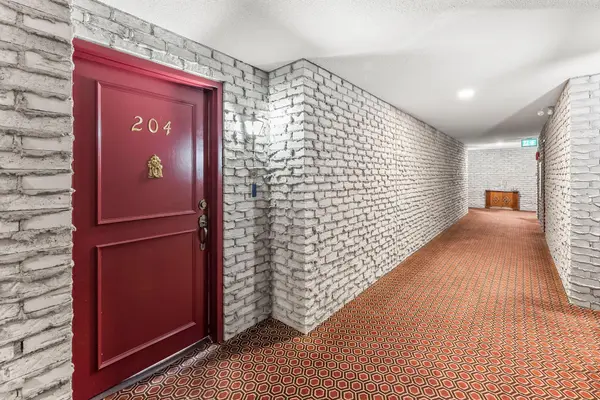 693 Windermere RD #204, London North, ON N5X 2P1