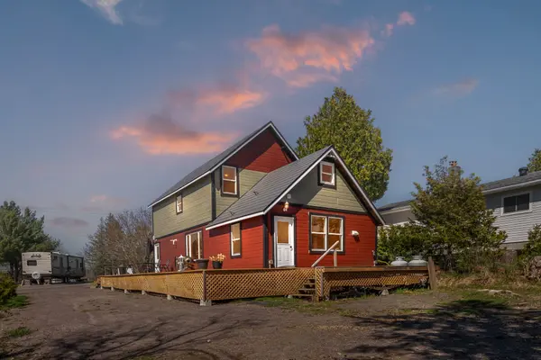 1 Holland AVE, Parry Sound Remote Area, ON P0G 1B0