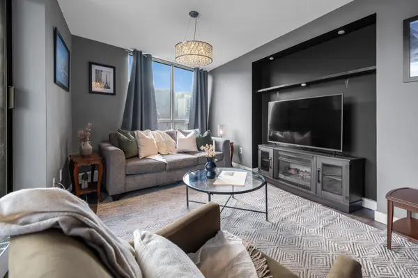 150 Charlton AVE E #1406, Hamilton, ON L8N 3X3