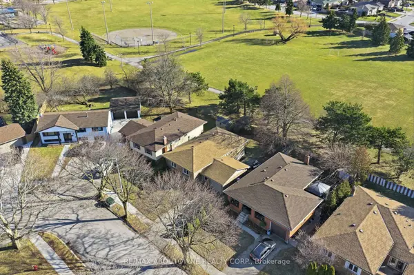 264 Celtic DR, Hamilton, ON L8E 2T9