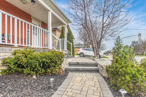 12 Oxford ST E, Blandford-blenheim, ON N0J 1G0