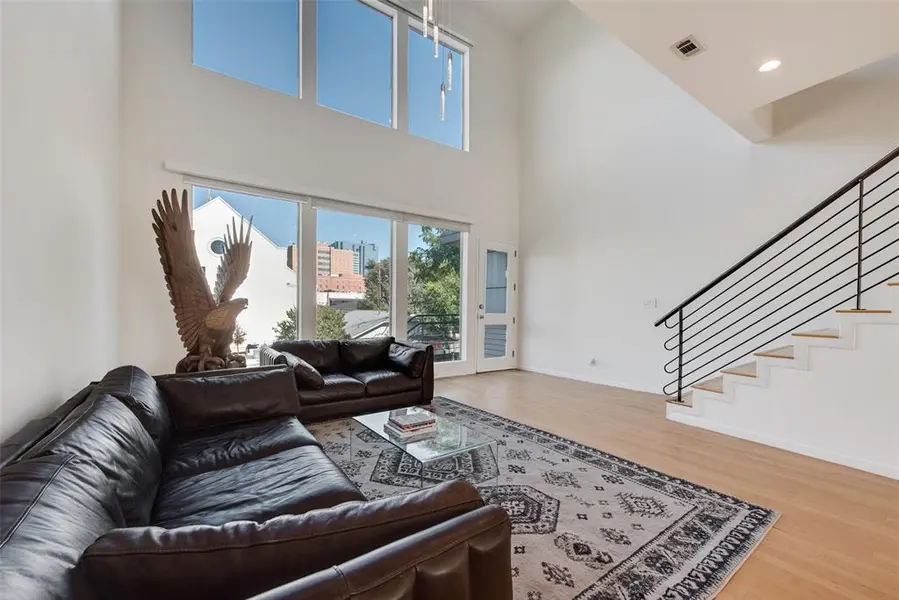 959 W Bluff Street #105, Fort Worth, TX 76102