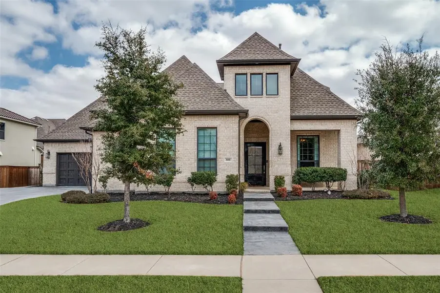 800 Star Meadow Drive, Prosper, TX 75078