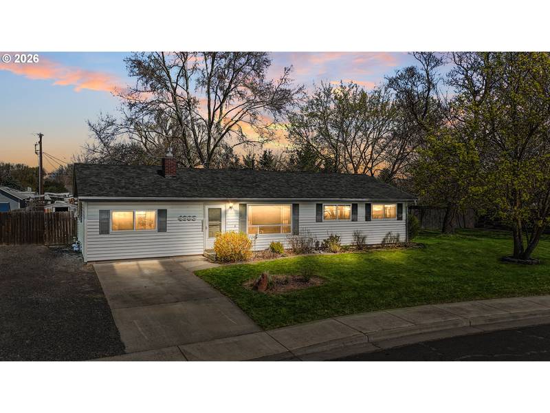 4203 SW SHERIDAN AVE, Pendleton, OR 97801