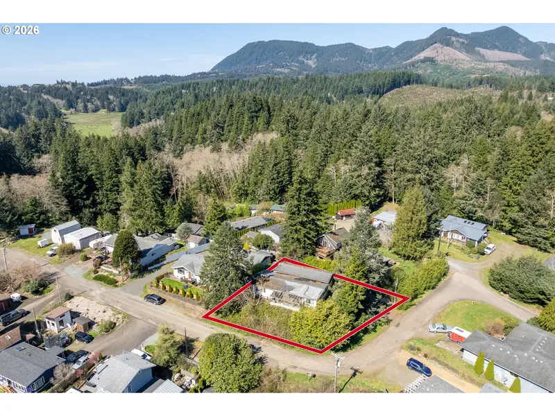 12850 HAYES DR, Nehalem, OR 97131