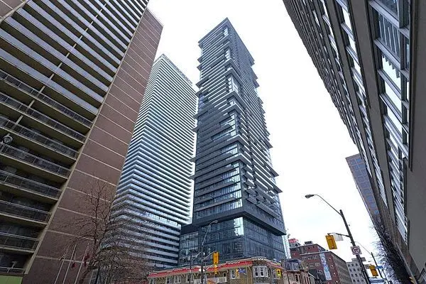 634 Church ST #2511, Toronto C08, ON M4Y 2G3