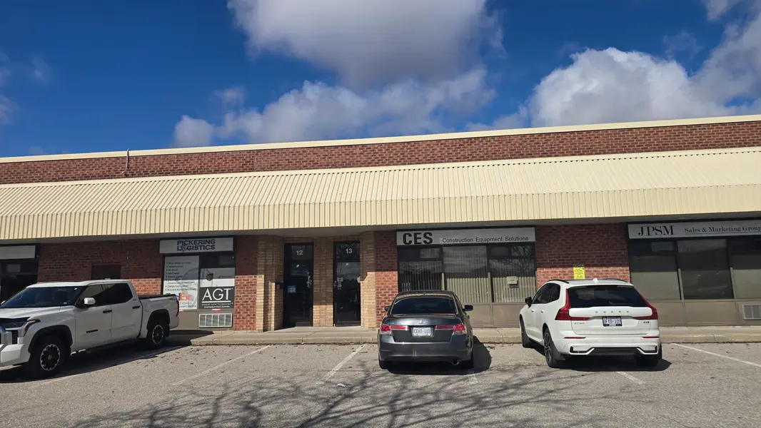1064 Salk RD ##13, Pickering, ON L1W 4B6