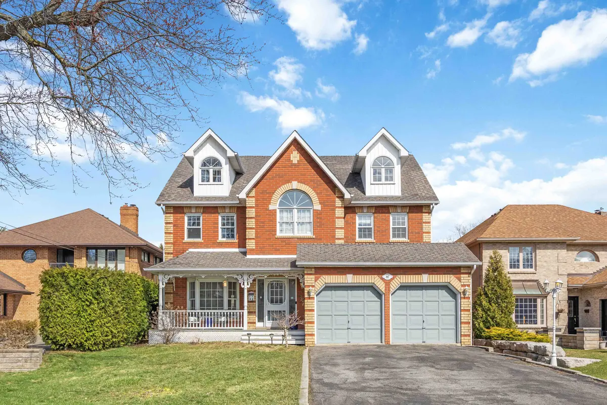 467 Oakwood DR, Pickering, ON L1W 2M8