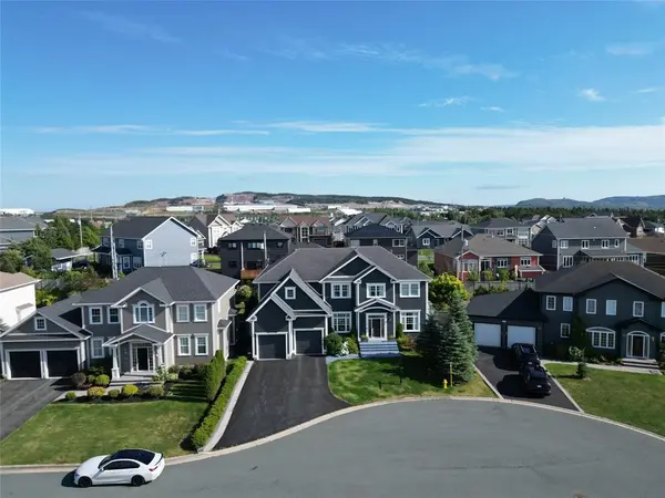 27 Stonebridge Place, St. John's, NL A1A5W8