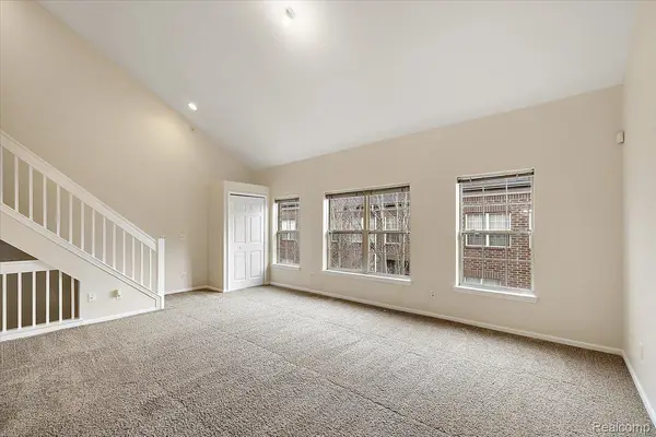 43 Georgetown CT, Dearborn, MI 48126