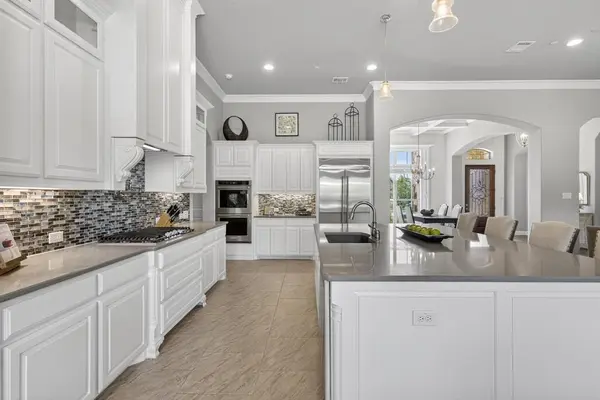 4513 Donnoli Drive, Flower Mound, TX 75022