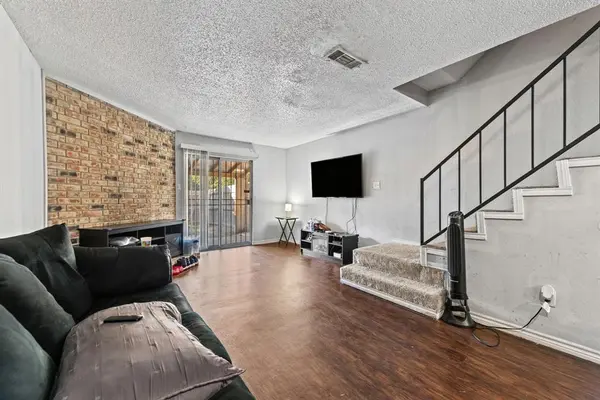 2157 Aspen Drive, Dallas, TX 75227