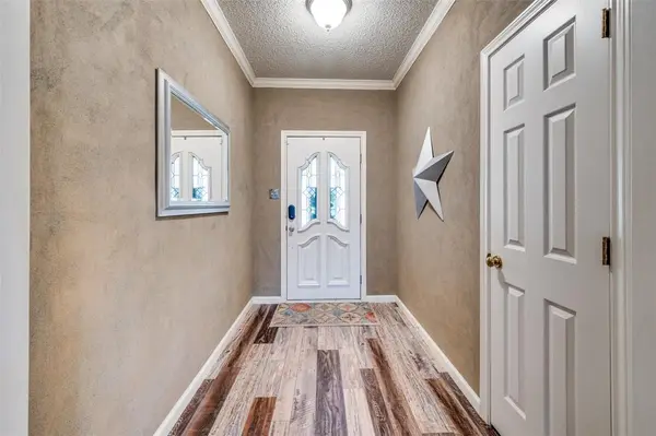 803 Twin Creek Drive, Mansfield, TX 76063