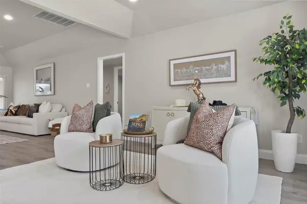 6350 Glennox Lane, Dallas, TX 75214