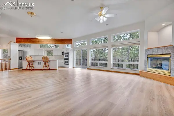 1205 Oakmoor HTS, Colorado Springs, CO 80906